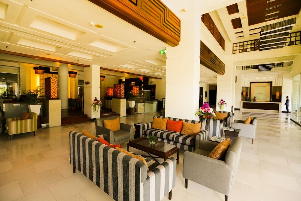 The Imperial Hotel & Convention Centre Korat Накхонратчасима Экстерьер фото