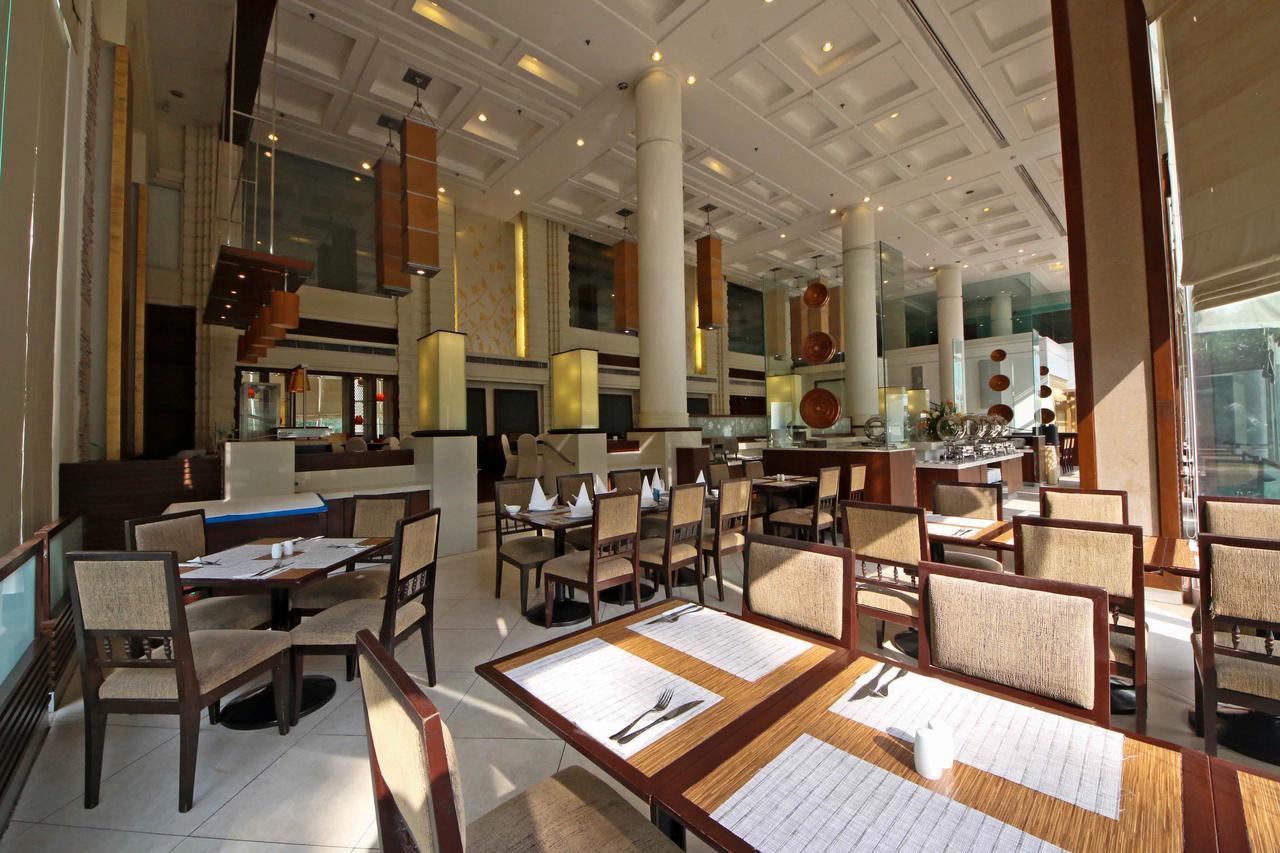 The Imperial Hotel & Convention Centre Korat Накхонратчасима Экстерьер фото